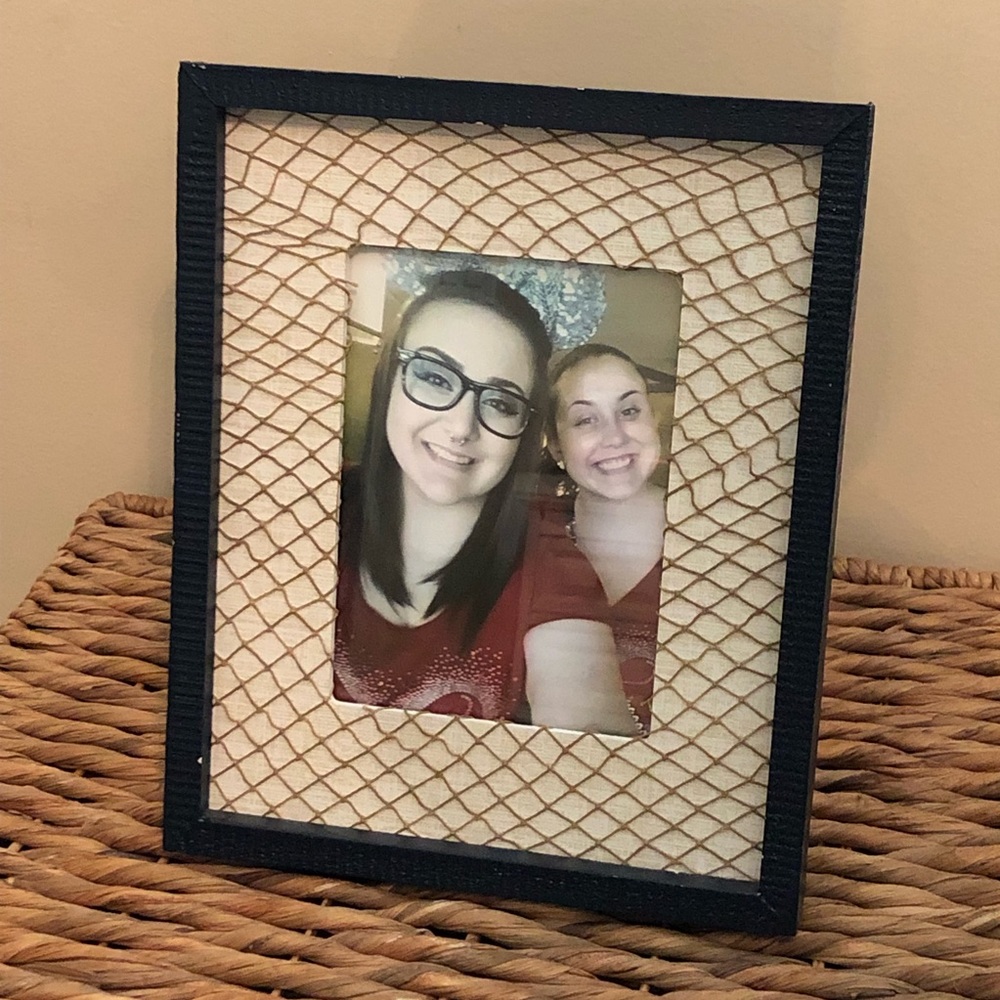 Kirklands 5 x7 coastal frame (navy/cream)